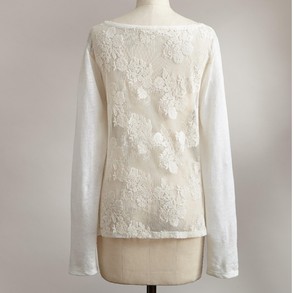 ♥️LAST ONE♥️🌿LINEN LACE TOP🌿 - Picture 2 of 5